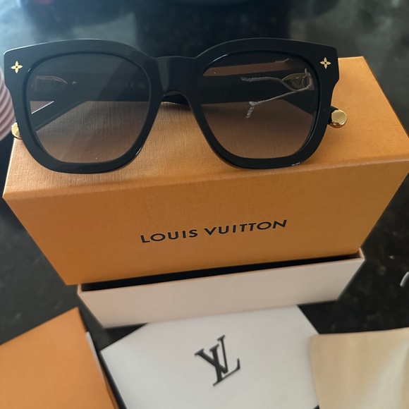 Louis Vuitton Brand New W Tags Sunglasses - Picture 1 of 4